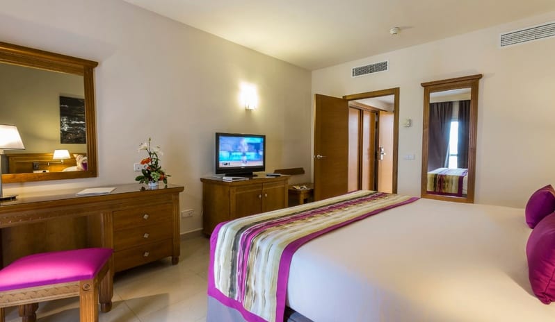 GRAND PALLADIUM - DOUBLE ROOM INTERIOR